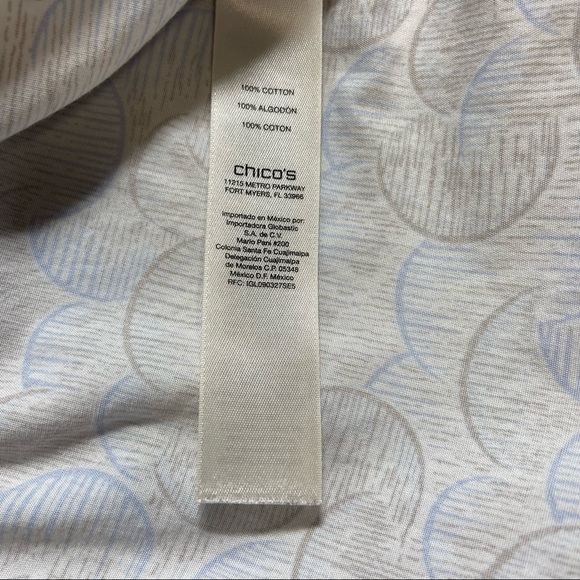 Chico's V Neck Button Down Blouse Size 3 - Picture 5 of 11